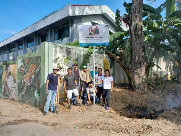 Se sancionará con el 20% de la UIT.  MUNICIPALIDAD DE MORALES COLOCÓ OTROS 6 LETREROS INFORMATIVOS EN PUNTOS CRÍTICOS DE ARROJO DE BASURA.